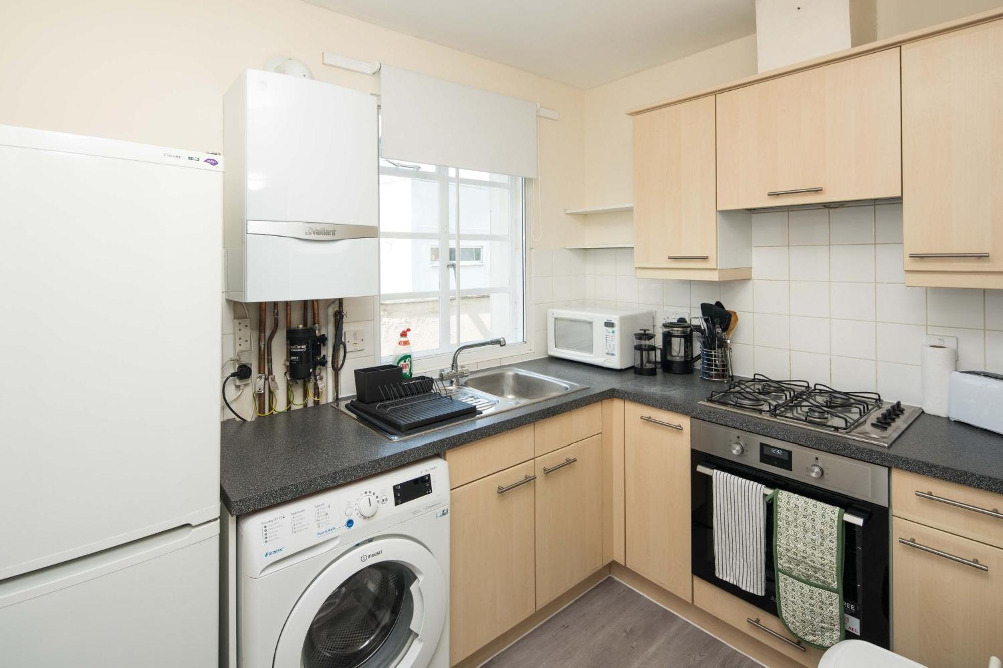 2Bd London Flat - City Buzz & Parkside Serenity Appartement Buitenkant foto